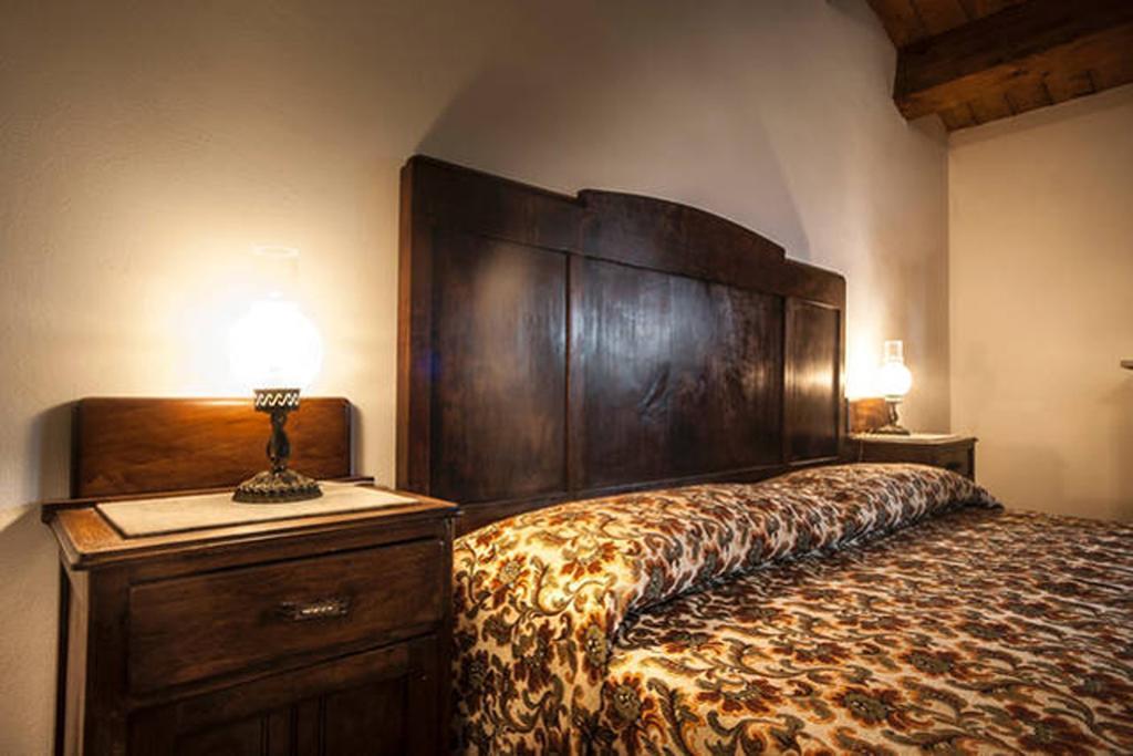 Agriturismo Miracco Atanasio Franco "Il Maniero" Santa Sofia d'Epiro エクステリア 写真